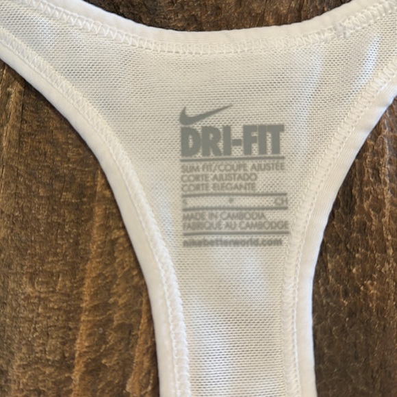 Nike Dri-Fit - Picture 2 of 5